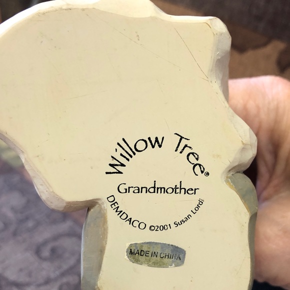 🍂GUC🍃Willow Tree Figurine “Grandmother” - Picture 3 of 6